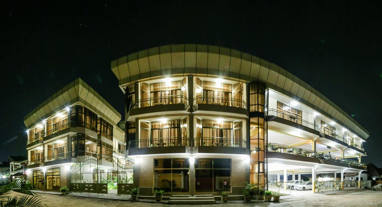Tigers'S Apartment Hotel Bujumbura Esterno foto