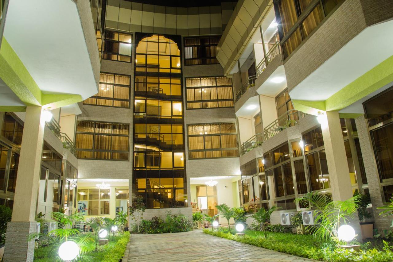 Tigers'S Apartment Hotel Bujumbura Esterno foto